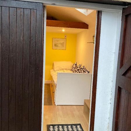 Studio Annexe With Separate Shower Room Broadhempston Екстер'єр фото